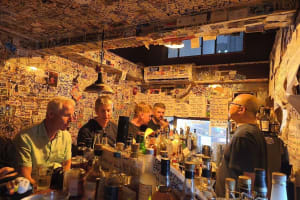 Shinjuku Bar Hopping Night Tour 3