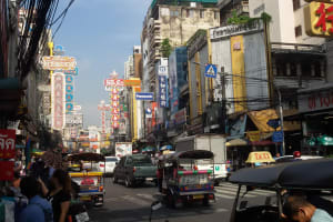 Bangkok Foot, Tuk-Tuk & Riverboat Tour 3
