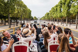 Big Bus Paris Hop-on Hop-off and River Cruise 3