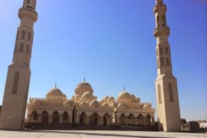 Hurghada VIP City Tour with Seafood Dinner 4