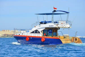Private Dolphin House Boat Tour with Snorkeling & Lunch– Hurghada 3