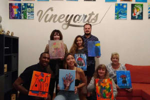 Paint & Sip in a 17th-Century Palazzo with Wine & Pizza 3