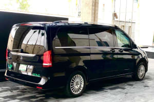 Private Mercedes Benz V250 Airport Transfer 4