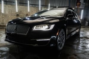 Luxury Lincoln Limo Transfer to Cancun Airport 4