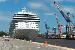 Buenos Aires Port Transfer with English-Speaking Driver 4