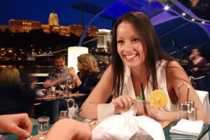 Budapest Danube Dinner Cruise with Live Music 3