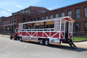 Nashville Night-Time Hayride Tractor Tour 4