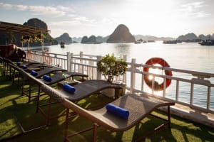 2-Day Ha Long Bay Cruise with Transfers and Activities 4
