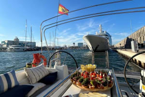 Barcelona Sailing Tour with Tapas and Drinks 3