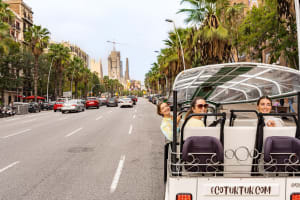 Eco-Friendly Barcelona Tuk Tuk Tour 4