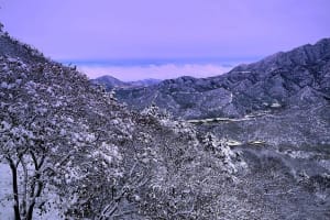 Longqing Gorge Ice Lantern Festival & Badaling Great Wall Tour 4