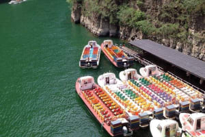 Longqingxia Gorge & Badaling Wildlife Tour 3