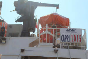 Capri Island Hydrofoil & Boat Tour 4