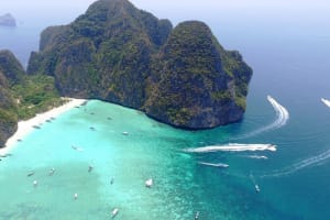 Phuket to Phi Phi Islands Ferry Service 4