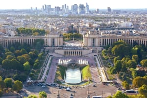 Eiffel Tower & Trocadero Gardens Tour 4