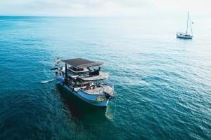 ChicaFUN 2 Waterslides All-Inclusive Yacht Charter 4