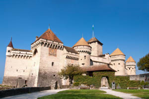 Montreux & Château de Chillon Day Trip 4