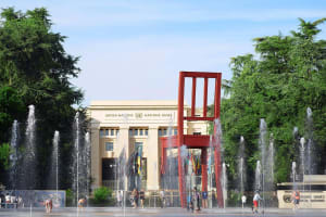 Zurich to Geneva 2-Day Tour with Interlaken and Chamonix 4