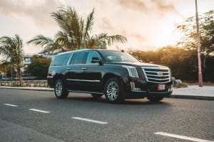 VIP Luxury SUV Airport Transfer in Aruba 3