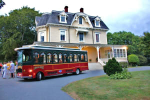 Newport Viking Trolley Tour with Mansion 3
