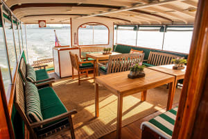 Fall Foliage Cruise on Yacht Full Moon 4