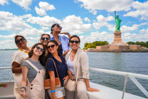 Statue of Liberty & East River Cruise 3