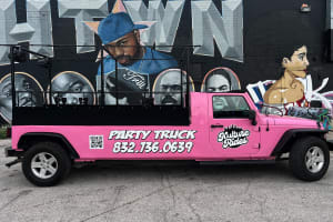 Pink Party Jeep Tour in 3rd Ward HTX 3