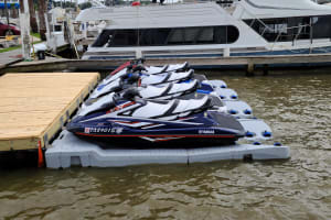 1-hour Single Jet Ski Rental in Seabrook - up to 2 passengers 4