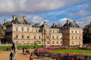 Latin Quarter Guided Tour with Panthéon Entry 4