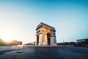 Arc de Triomphe and Champs Élysées Walking Tour 3