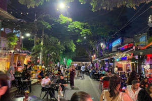 Medellin: El Poblado Food Tour with 7 Must-Try Local Dishes 3
