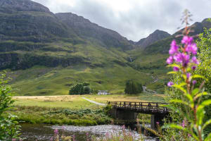 Scottish Highlands & Glenfinnan Viaduct Day Tour 3