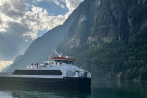Stavanger: Preikestolen Pulpit Rock & Kjerag Overnight Tour 4