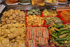 Seoul Night Palace Tour & Street Food Tasting 3