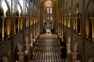 Paris: Notre-Dame Exterior Guided Tour & Big Bus 24-Hour Bus Tour 3