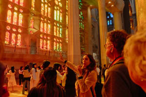 Sagrada Familia Highlights Small Group Tour 4
