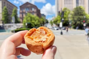 Halifax Downtown Food Walking Tour & Donair Poutine 3