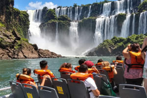 Excursión a Cataratas Lado Argentina y Navegación la Gran Aventura 3