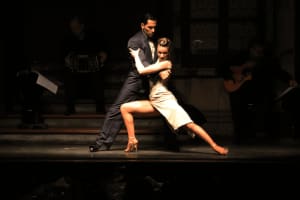 Cena Show de Tango y Folclore en Aljibe 3