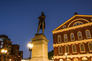 Boston Haunted Donut Tour: Sweet Treats & Spooky Stories 3