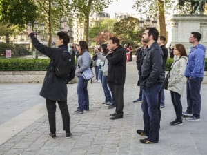 Inside Notre Dame Tour with Small Group City Stroll - image 4