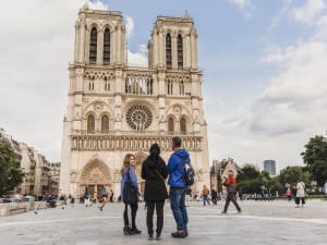 Inside Notre Dame Tour with Small Group City Stroll - image 3