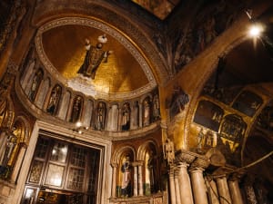 Private VIP St. Mark's Basilica Tour After Hours - image 4