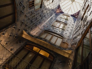 Gaudi Tour with Sagrada Familia, Casa Batlló & Park Guell - image 4