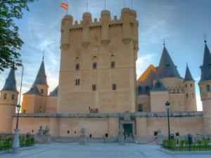 Alcázar De Segovia E-ticket with Audio Tour On Your Phone - image 4