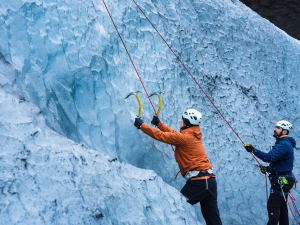 Sólheimajökull Blue Ice Climbing & Glacier Hike: Meet on Location - image 3