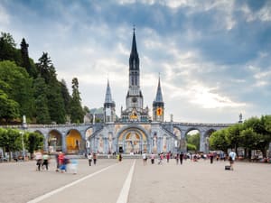 Lourdes Guided Walking Tour (private) - image 4