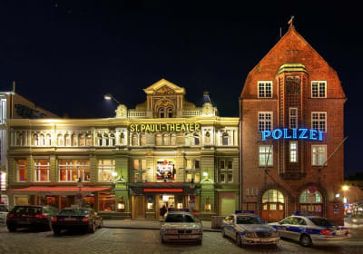Adventure World Tours - Stadtführungen und Touren image 1