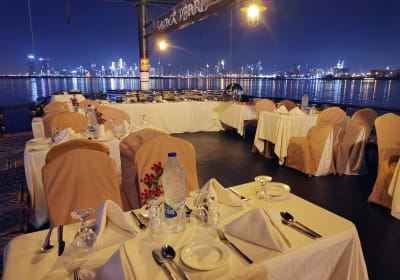 Tour Dubai: New Year's Eve Canal Pirate Ship Dinner Cruise 2