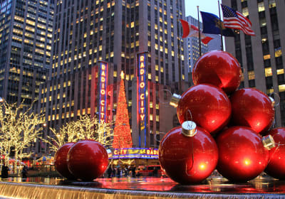 New York: Holiday Lights Tour by Open-top Bus 2